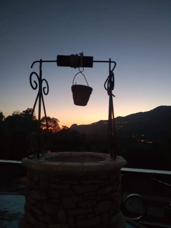 Corfu Sunset Family Apartment เลียปาเดส ภายนอก รูปภาพ